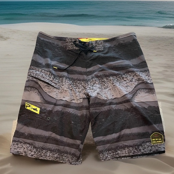 Pelagic Board Shorts Men's Sz 36 Gray Black Fishing Swim Trunks - Picture 2 of 7